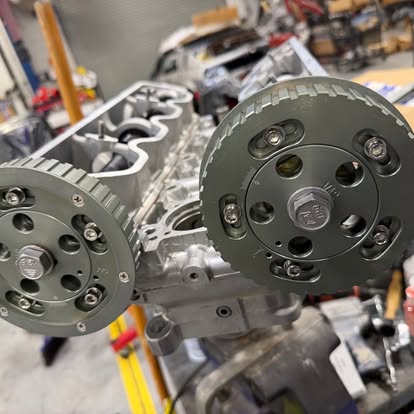 Adjustable timing gears on a fresh engine